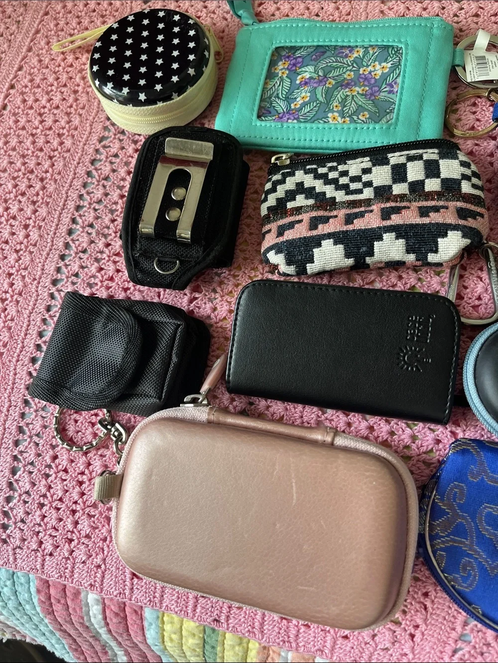 Source Unknown Pink, Black, Blue & Green Accessory Pouch Lot